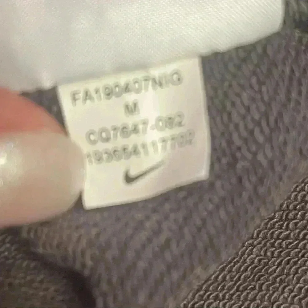 NIKE  Womens Dk Gray crew sweatshirt gold logo embellished top stitch patch Sz M